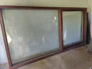 Vinduesparti: B=238cm H=122cm Karm 12cm