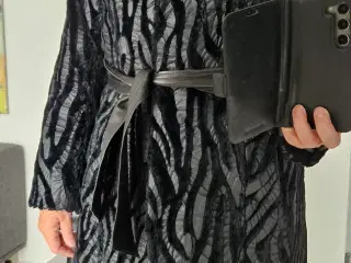 Frakke fra ANTON  & MODA, design