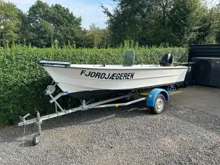 Styrepult båd - 30hk mariner moter +ny trailer