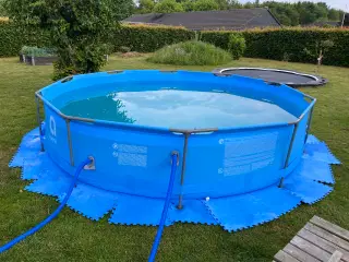 Pool komplet sæt med stor sandfilterpumpe, kemi mm