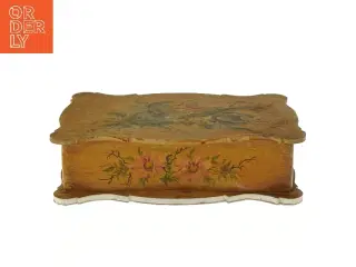 Dekorativ trææske med blomstermotiv (str. 31,5x19x9 cm)