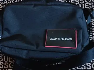 Calvin Klein skuldertaske