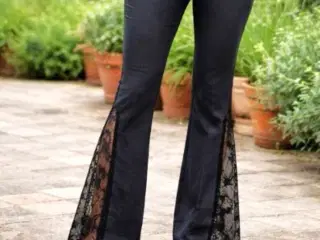 Jeggins / Jeans, der er re-designet med blonde