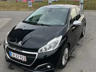 Peugeot 208 1,2 PureTech 82 Selection Sky