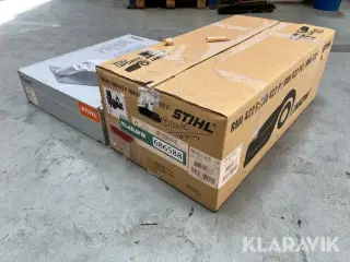 Robotplæneklipper Stihl RMI422 og garage