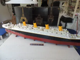 lego titanic 10294