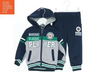 Sæt med hættetrøje og bukser fra Black Tuna (str. 80)