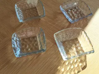 Små glasskåle 
