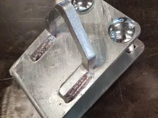 120X40 Surringsbeslag Bådtrailer