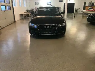 Audi A4 2,0 TDi 136 S-line
