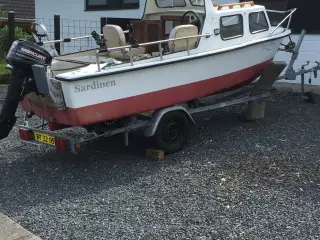 Båd - 15 fod med 15 hk påhængsmotor