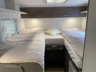 2025 - Etrusco V 6.6 SF Aut.   Lækker Autocamper med automatgear som kun er 214 cm bred fra Hinshøj Caravan.