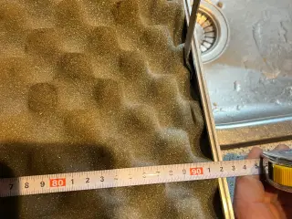 Våbenkasse i hård plast