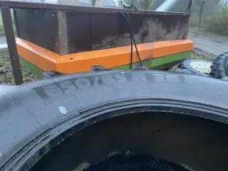 Good Year 650/65x38 Eller 20,8x38 prisen er for 2 stk.