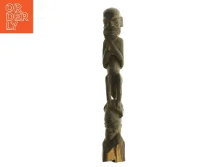 Udskåret træfigur (str. 45. x 7 cm)