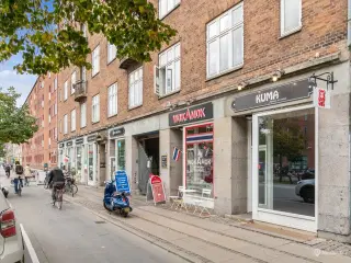 43 m² butik/pakkeshop/kontor