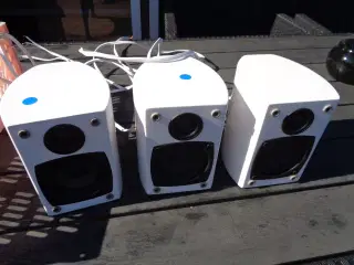 3 satellit højtalere