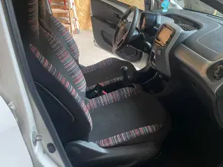 Citroën c1 puretech 1.2 82 HK 2017