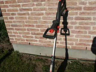 Gardena græstrimmer med nyt batterei og knive sælg