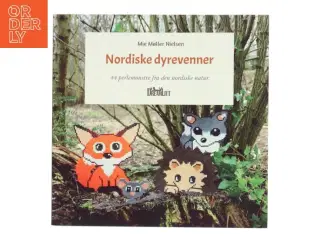Nordiske dyrevenner : 44 perlemønstre fra den nordiske natur af Mie Møller Nielsen (f. 1988) (Bog)