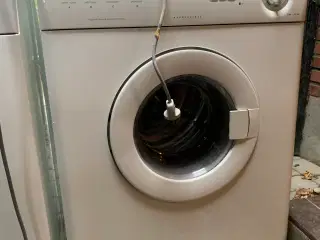 Tørretumber og vaskemaskine