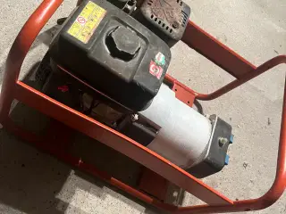 Benzin Generator sælges 