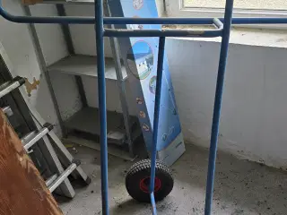 Pladehund sælges