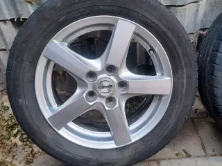 Kia, Mazda, Hyundai alufælge med sommerdæk.