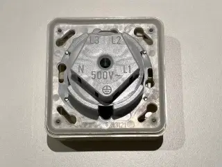 Stikdåse, Vægudtag CEE 16A 5P