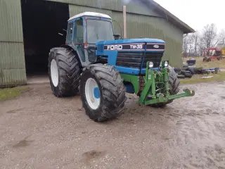 Ford TW 35