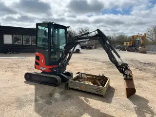 EUROCOMACH ES18 ZT