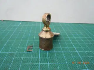 Olieflaske, antik,  pistoler eller revolver.