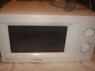 SAMSUNG MICROBØLGEOVN, brugt få gange