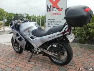 Honda VFR 750 F
