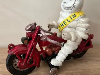 Gammel Michelin figur i støbejern 