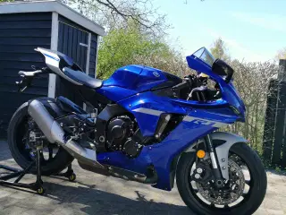 Yamaha R1 (RN65) –  (Oplagt til leasing) 