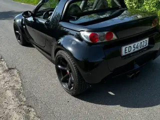 Rigtig fed bred lille sommerbil.Smart roadster cab