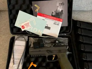 Sig Sauer P320 Legion pistol 9mm med rødpunktsigte