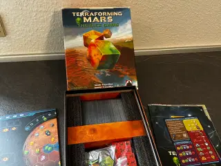 Terraforming mars the dice game kickstarter