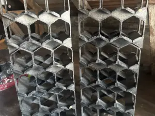 Design vinreol i plast 