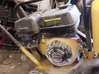 Beton/asfaldskærer sælges da jeg ikke har brug for