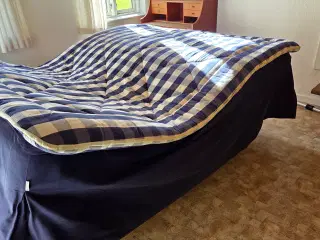 Hästens elevations seng med massage