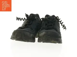 Sorte vandrestøvler fra Adidas (str. 29)