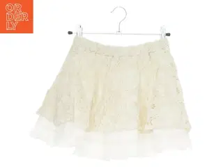 Blonde nederdel med lag fra Units (str. 128)