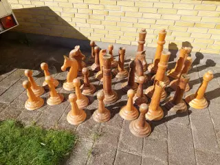 Kæmpeskak i træ