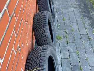 15” vinterdæk som nye,kun kørt 300 km