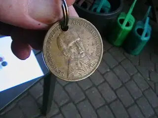 2 stk ældre fine Nøgleringe.