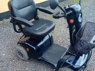 Fønix 204 - 4 hjulet scooter 