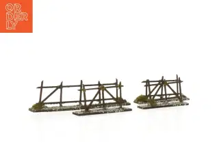 Model Tog Hegn til dukkeleg (str. 23 x 6 x 3 cm og 14,5 x 6 x 3 cm og 12,5 x 6 x 3 cm)