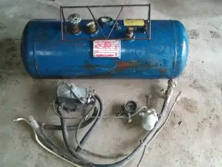 Gastank til personbil fra ca 1960'erne samleobjekt